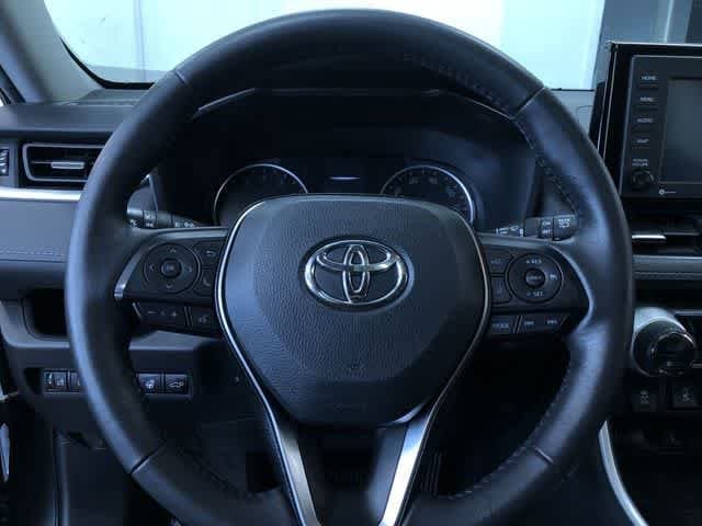 Thumbnail: 2021 Toyota RAV4 - 25