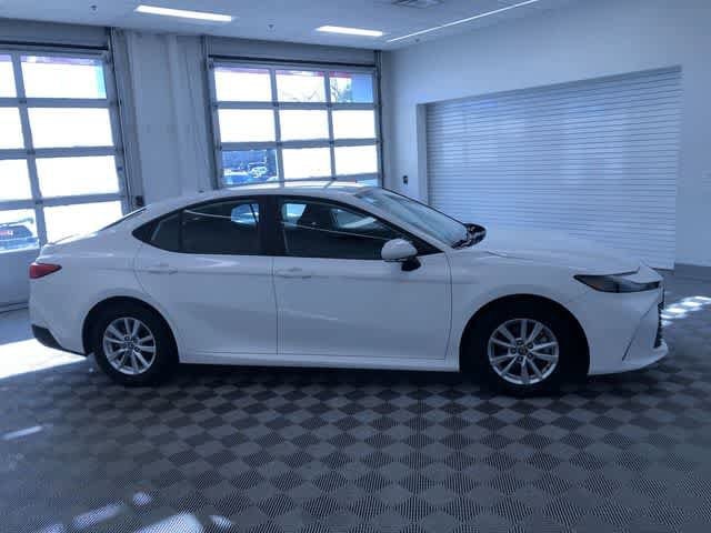 Thumbnail: 2025 Toyota Camry - 35