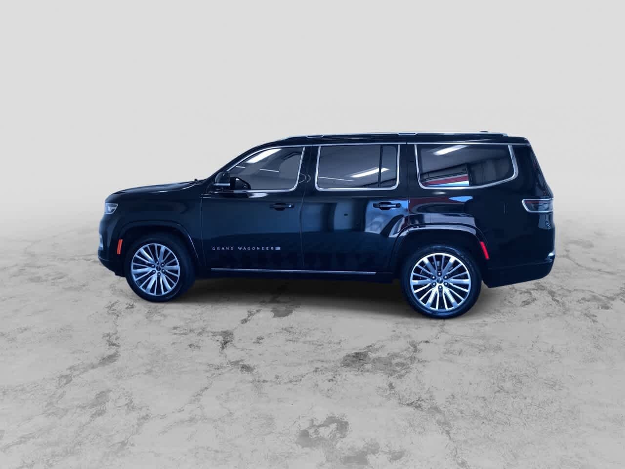 Thumbnail: 2022 Jeep Grand Wagoneer - 6