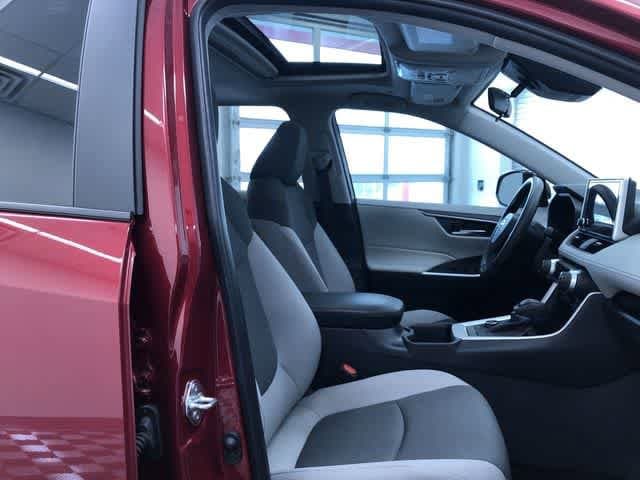 Thumbnail: 2025 Toyota RAV4 - 22