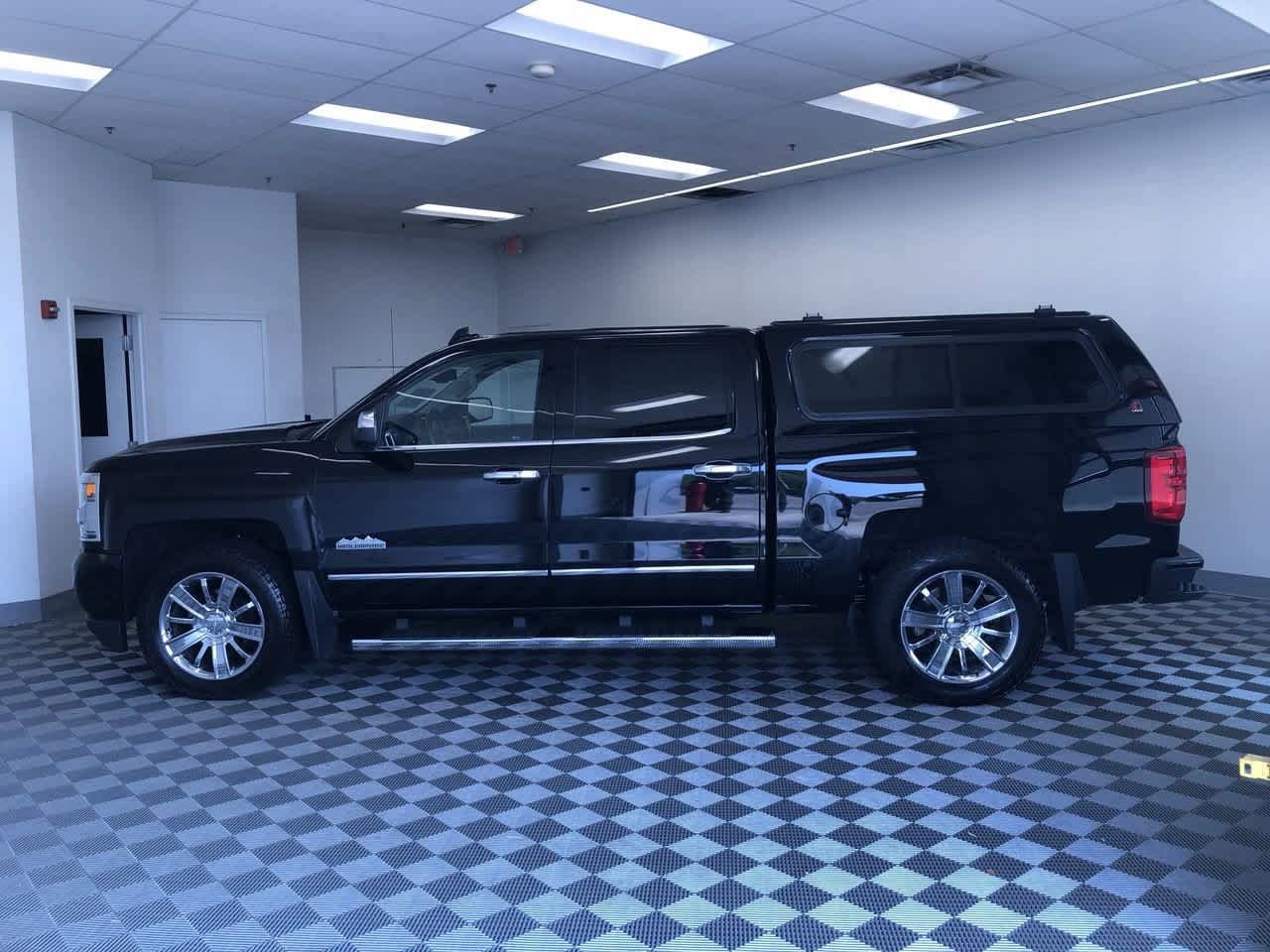 Thumbnail: 2017 Chevrolet Silverado 1500 - 3