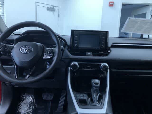 Thumbnail: 2020 Toyota RAV4 - 16