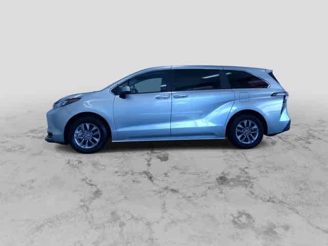 Thumbnail: 2025 Toyota Sienna - 7