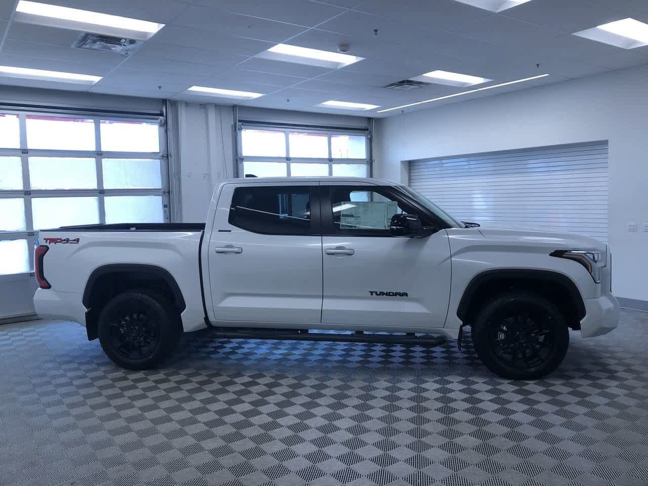 2025 Toyota Tundra Limited 27