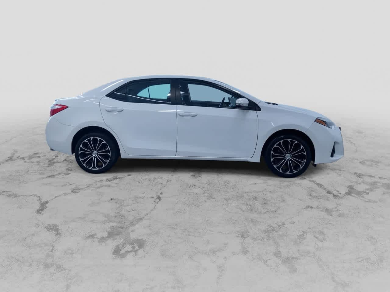 Thumbnail: 2016 Toyota Corolla - 2