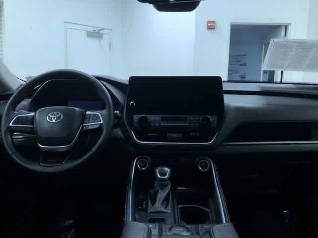 Thumbnail: 2025 Toyota Grand Highlander - 19