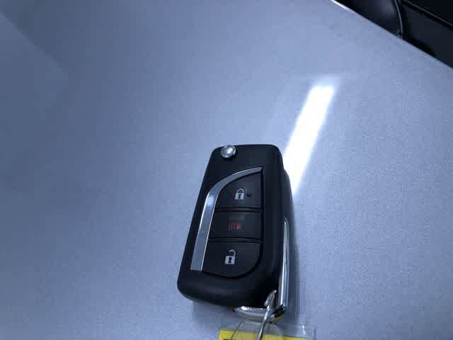 Thumbnail: 2025 Toyota RAV4 - 31