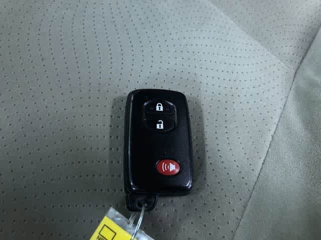 Thumbnail: 2011 Toyota Prius - 31