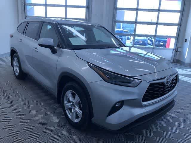 Thumbnail: 2024 Toyota Highlander - 38