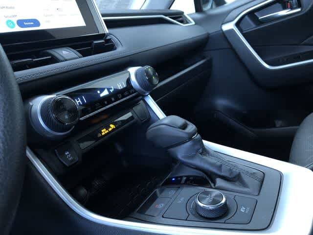 Thumbnail: 2025 Toyota RAV4 - 29