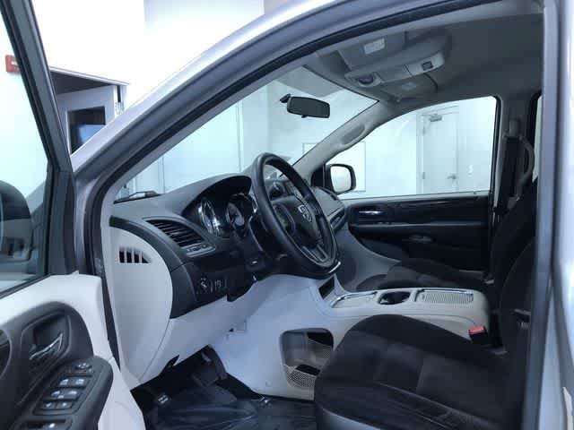 Thumbnail: 2014 Dodge Grand Caravan - 11