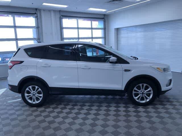 Thumbnail: 2017 Ford Escape - 35