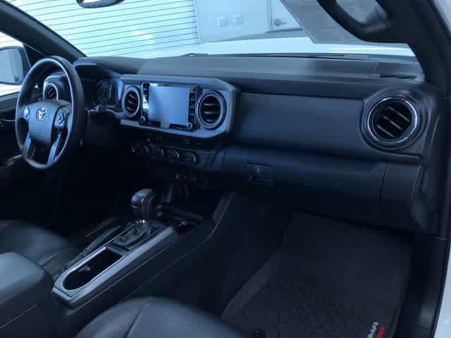 Thumbnail: 2022 Toyota Tacoma - 16