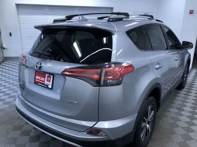 Thumbnail: 2016 Toyota RAV4 - 32