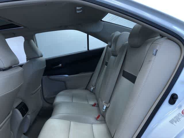 Thumbnail: 2013 Toyota Camry - 21