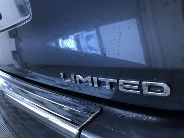 Thumbnail: 2020 Toyota Highlander - 17