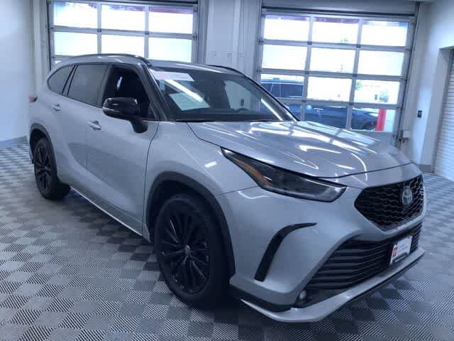 Thumbnail: 2025 Toyota Highlander - 35
