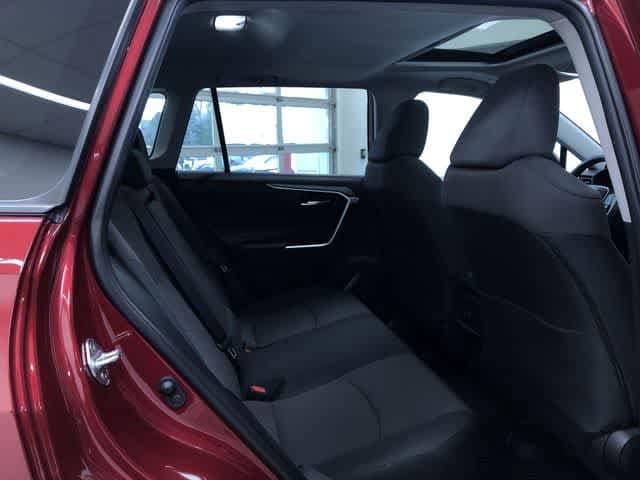 Thumbnail: 2023 Toyota RAV4 - 21