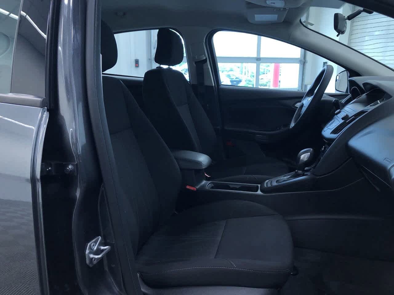 2018 Ford Focus SE 22