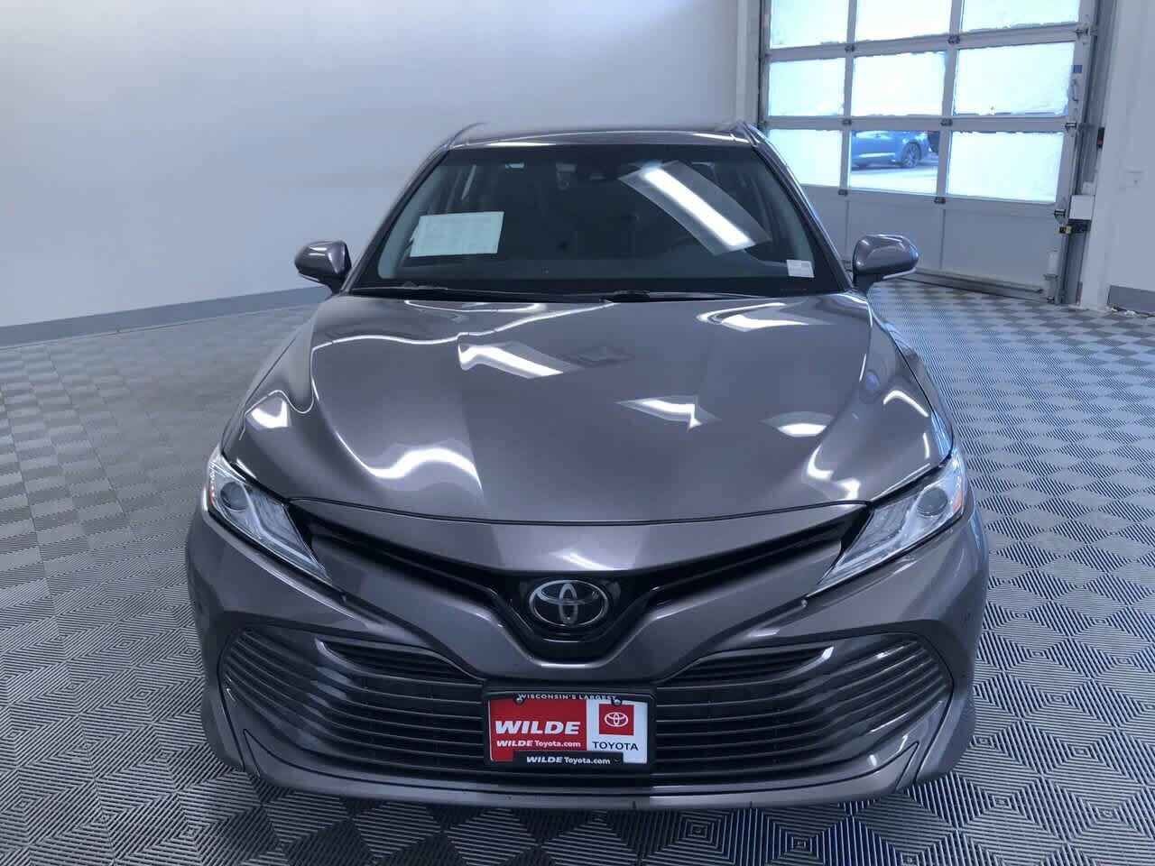 Thumbnail: 2018 Toyota Camry - 14