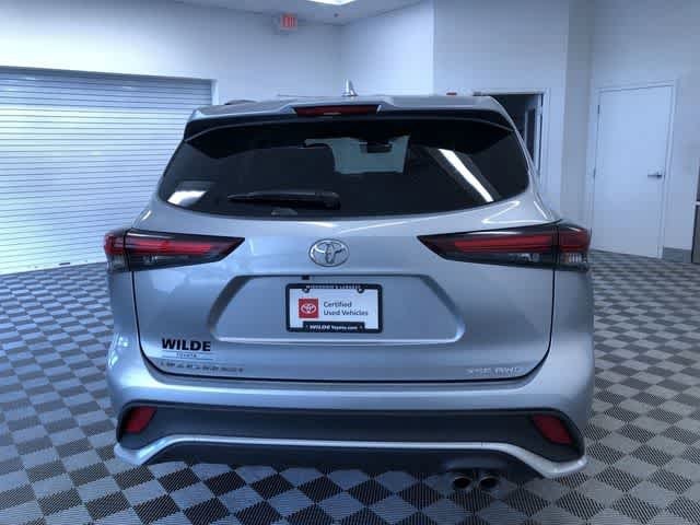Thumbnail: 2025 Toyota Highlander - 13