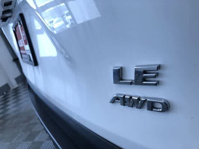 Thumbnail: 2025 Toyota RAV4 - 15