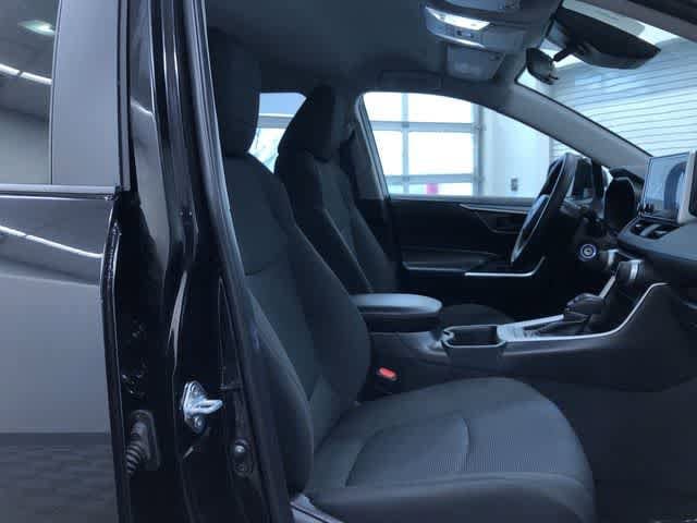 Thumbnail: 2025 Toyota RAV4 - 23