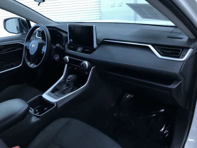 Thumbnail: 2025 Toyota RAV4 - 23