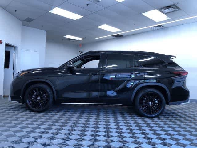 Thumbnail: 2025 Toyota Highlander - 11