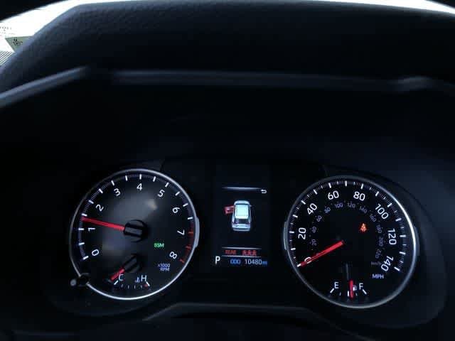 Thumbnail: 2022 Toyota RAV4 - 23