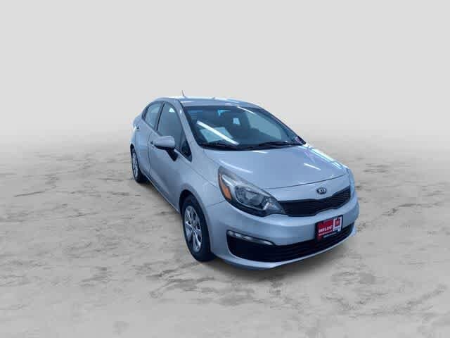 Thumbnail: 2016 Kia Rio - 3