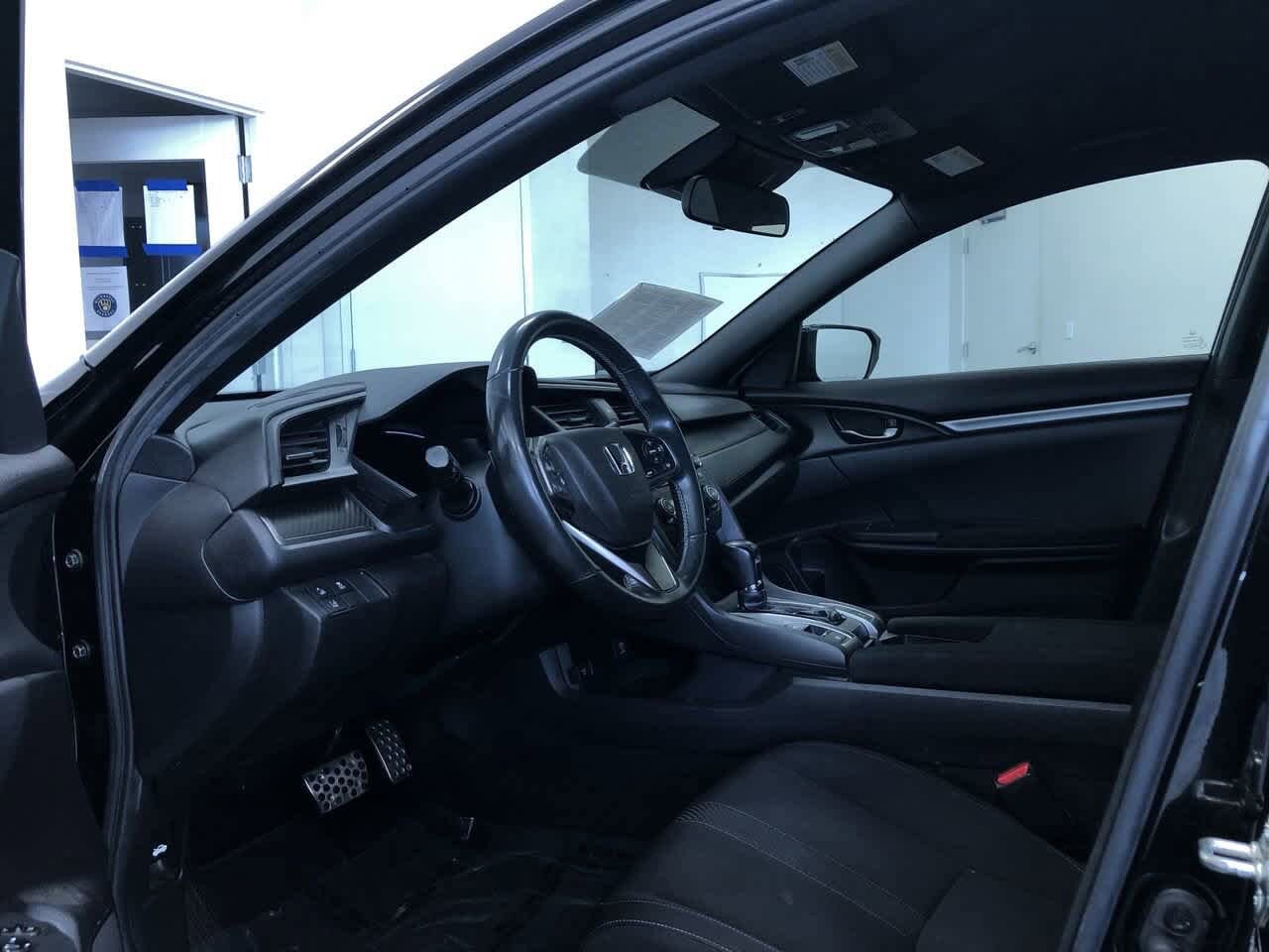 2019 Honda Civic Sport 10