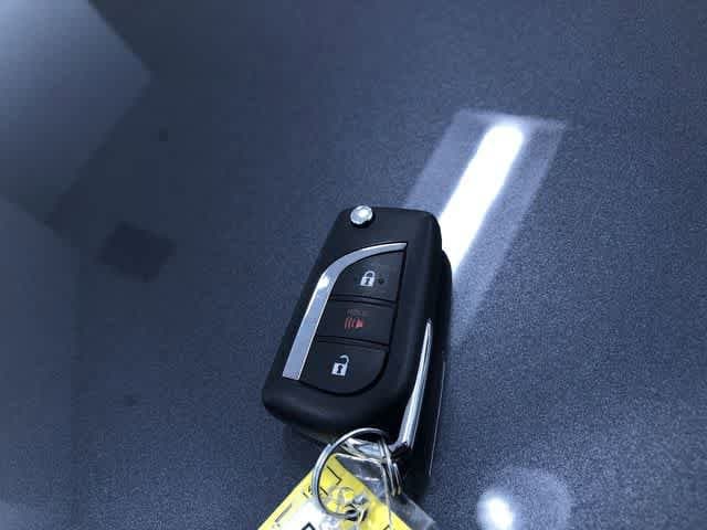 Thumbnail: 2025 Toyota RAV4 - 32