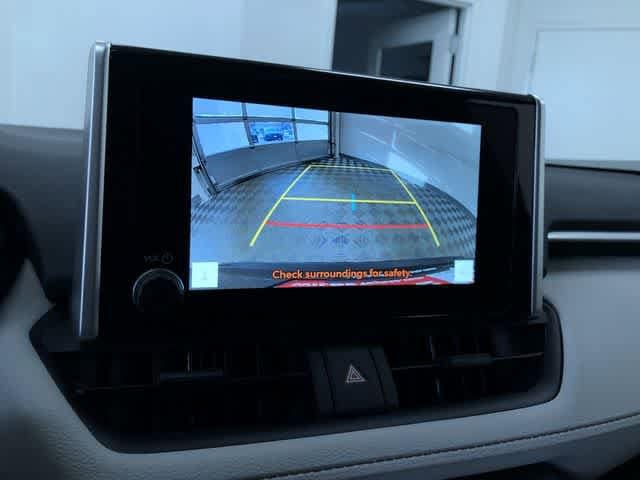 Thumbnail: 2025 Toyota RAV4 - 27