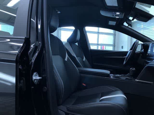 Thumbnail: 2025 Toyota Camry - 22