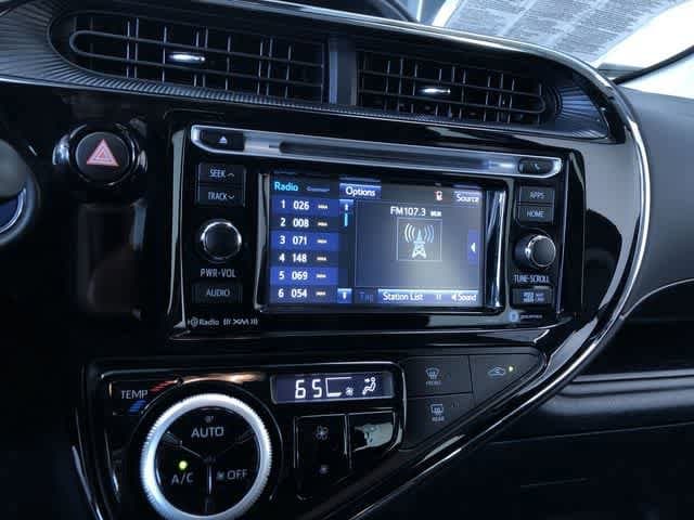 Thumbnail: 2018 Toyota Prius c - 27