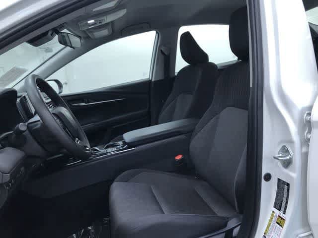 Thumbnail: 2025 Toyota Camry - 11