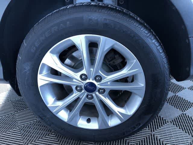 Thumbnail: 2017 Ford Escape - 17