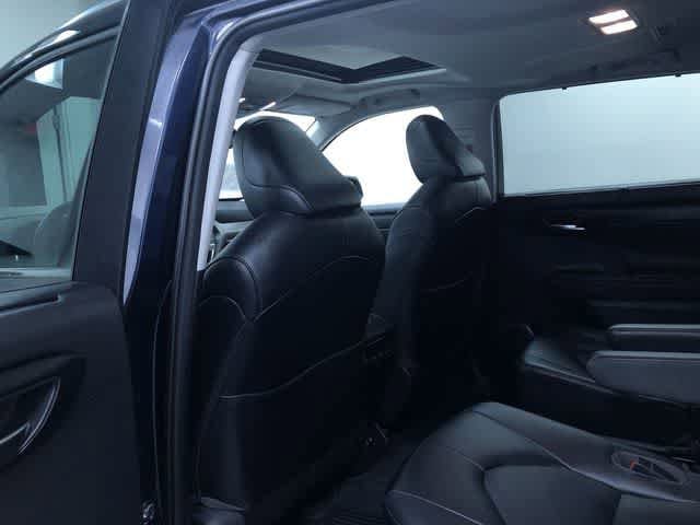 Thumbnail: 2021 Toyota Highlander - 19