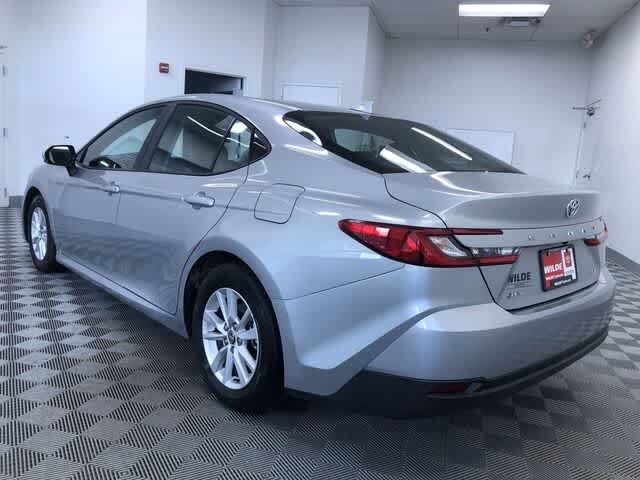 2025 Toyota Camry LE photo 4