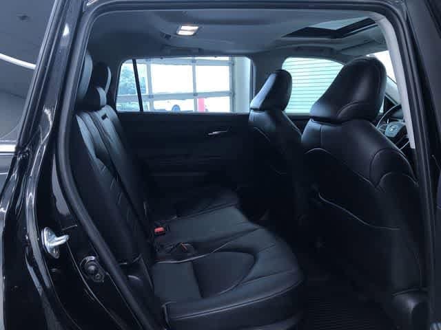 Thumbnail: 2022 Toyota Highlander - 13