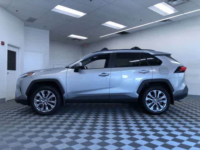 Thumbnail: 2022 Toyota RAV4 - 11