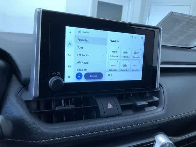 Thumbnail: 2025 Toyota RAV4 - 28