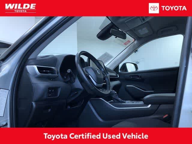 Thumbnail: 2024 Toyota Highlander - 2