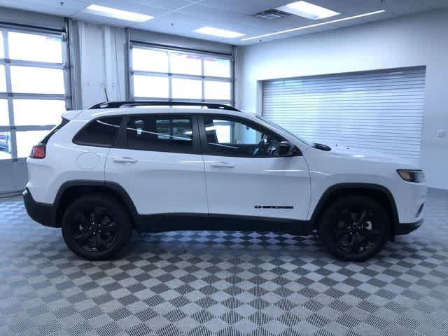 Thumbnail: 2023 Jeep Cherokee - 35