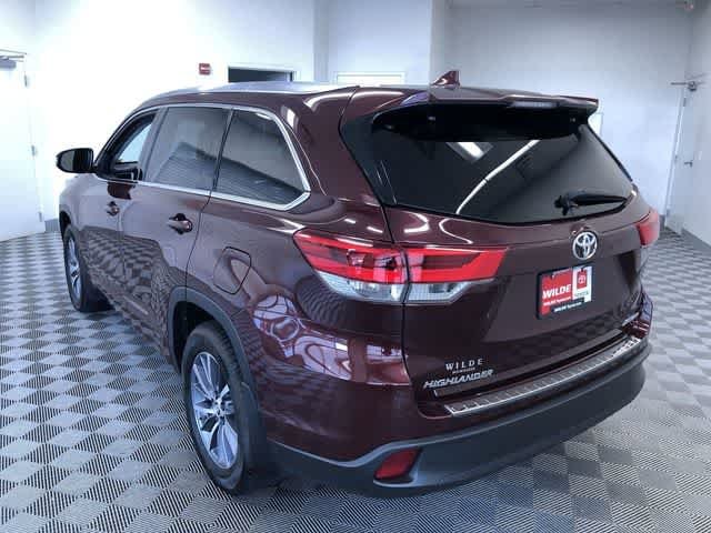 Thumbnail: 2018 Toyota Highlander - 14