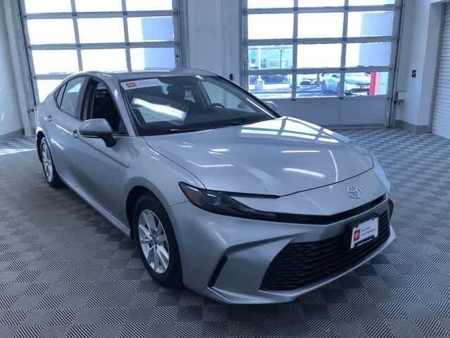 Thumbnail: 2025 Toyota Camry - 36
