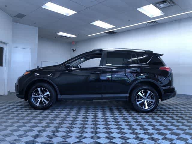 Thumbnail: 2018 Toyota RAV4 - 13