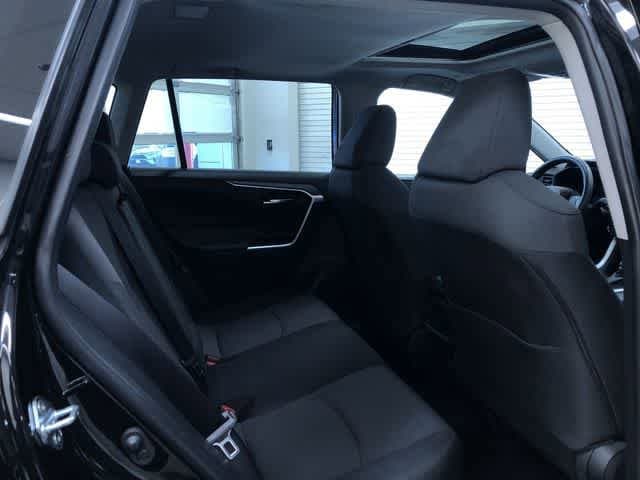 Thumbnail: 2025 Toyota RAV4 - 21