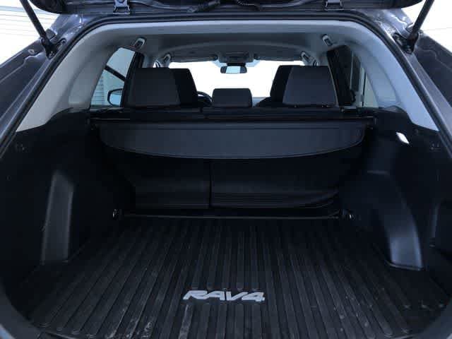 Thumbnail: 2025 Toyota RAV4 - 33